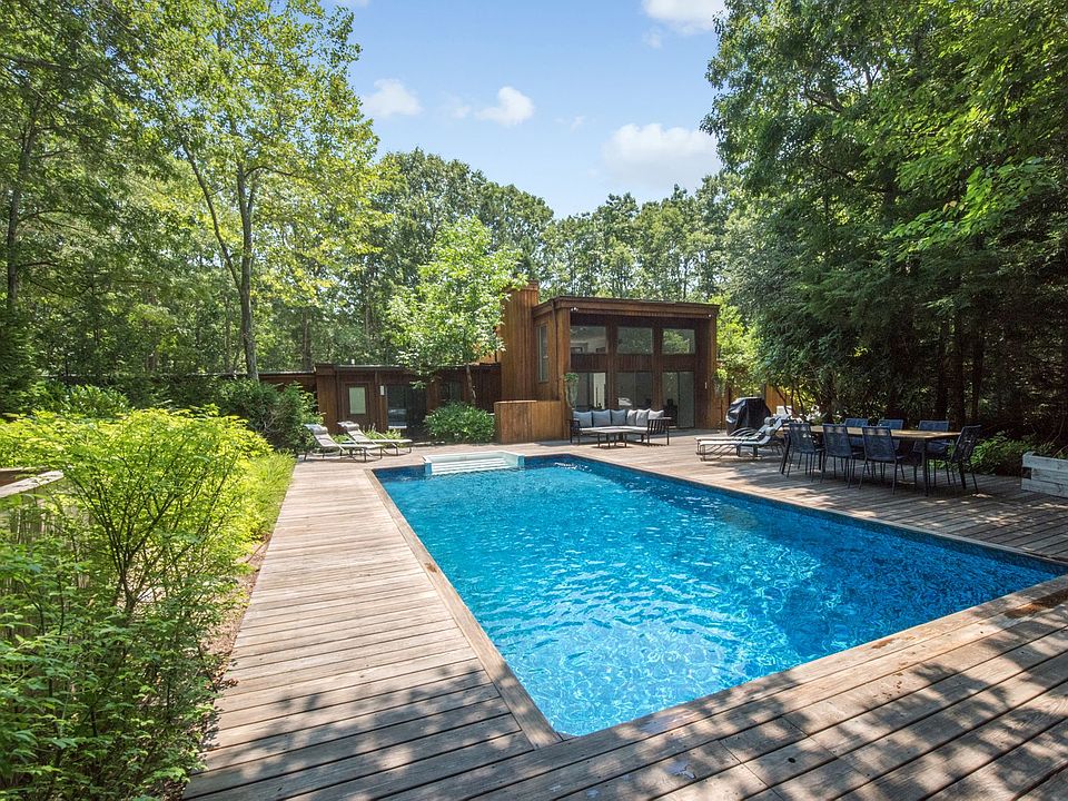 1st image of 88 Woodland Dr