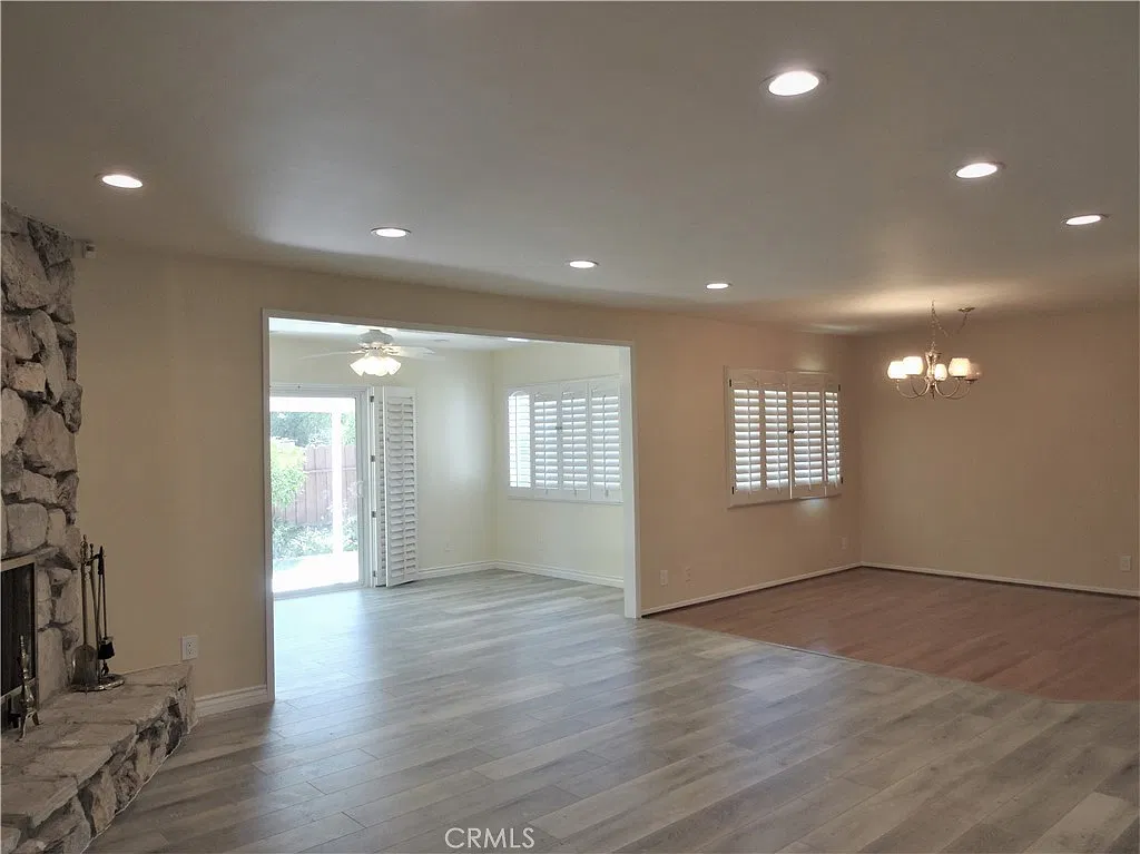 4 bed, 2364 sqft, $4,500 — Photo 4