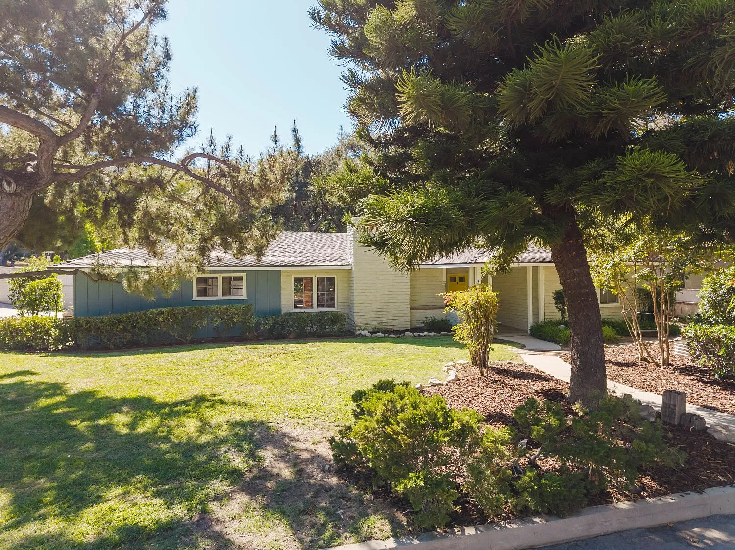 2 bed, 1784 sqft, $5,500 — Photo 4