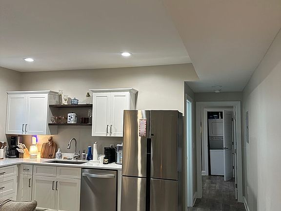 5th image of 115 Elm Ave SW #L1