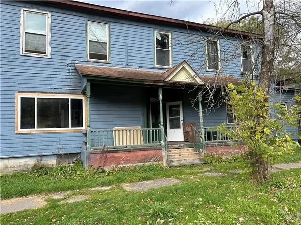 8 Greene St, Oxford, NY 13830