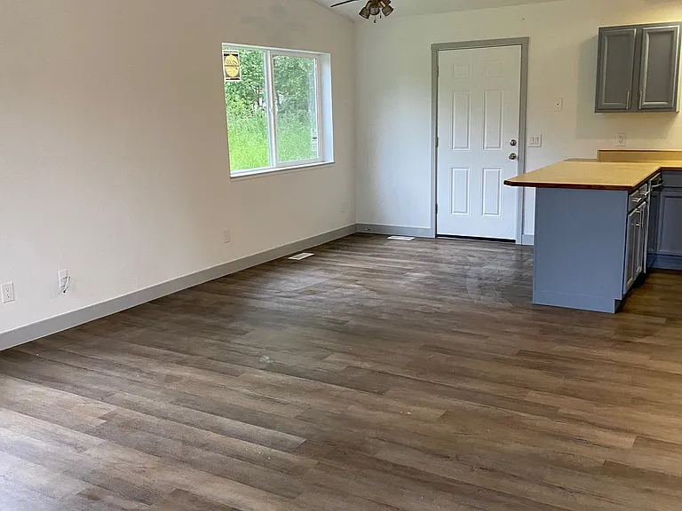 6105 S Northern Lights St — Photo 5