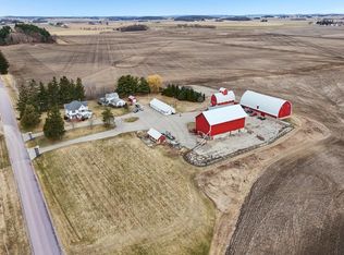 W7900 Meek Road, Arlington, WI 53911