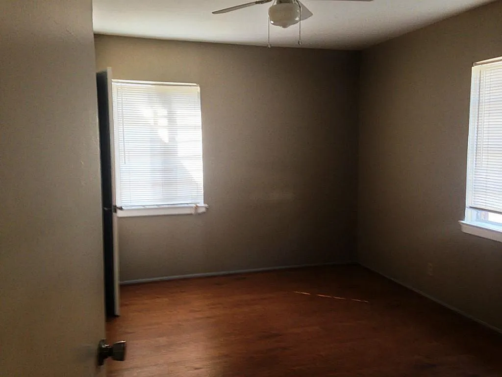 Building Photo - 5342 Leeland St #2