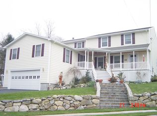 53 Okinawa Ave, Warwick, RI 02889