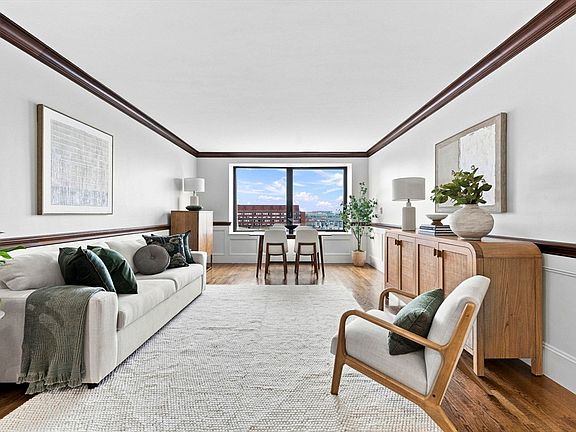 2nd image of 85 E India Row APT 8A