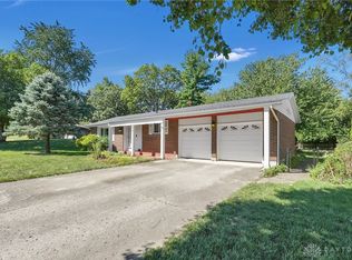 610 Saxony Dr, Xenia, OH 45385