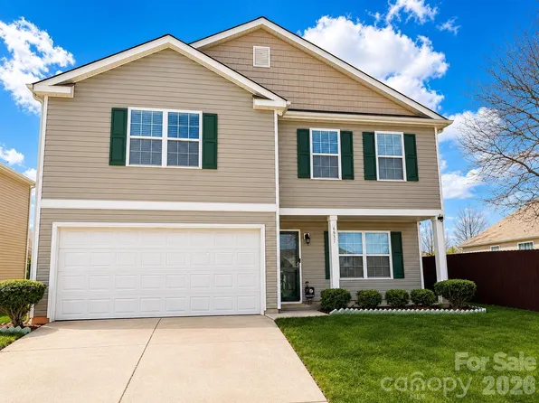 6937 Savannah Springs Dr, Charlotte, NC 28269