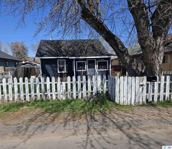 9 Monrovia St, Susanville, CA, 96130