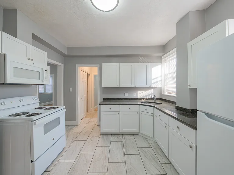 11 Forrest St #1 — Photo 5