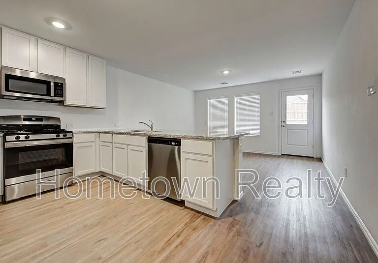 3308 NW 148th St — Photo 7