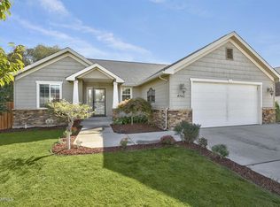 8702 Maclaren Ave, Yakima, WA 98908