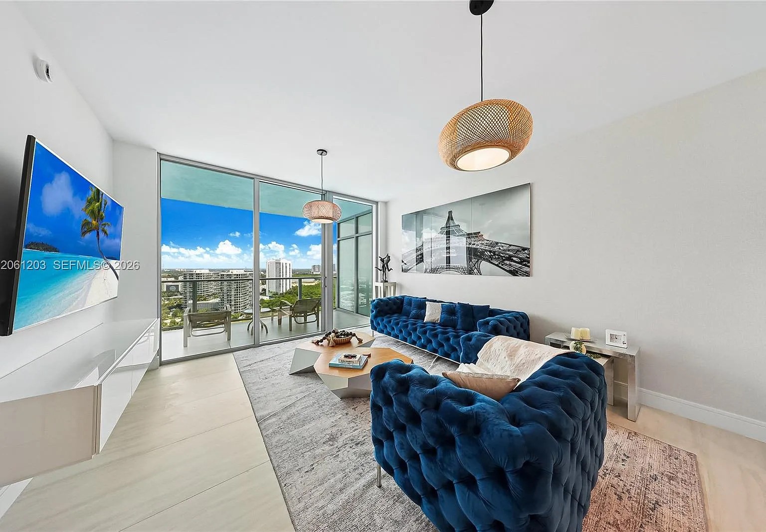One Park Turnberry — Photo 2