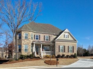725 Stuart Ct, Alpharetta, GA 30004