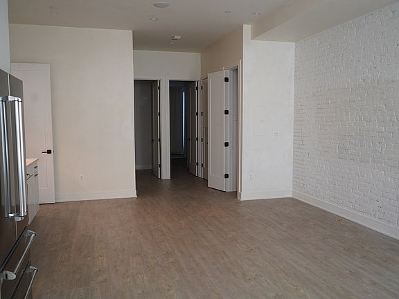 3rd image of 725 Euclid St NW APT 2