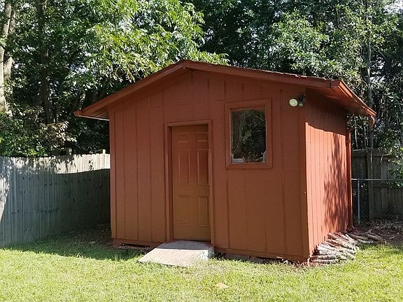 3rd image of 114 Sonja Dr Unit 8
