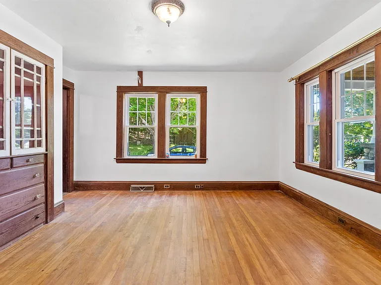 15 Sherburne Rd — Photo 10