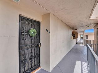 816 NW 87th Ave APT 403, Miami, FL 33172
