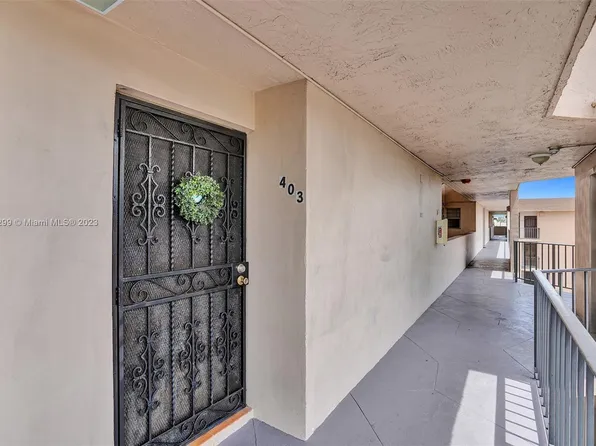 816 NW 87th Ave APT 403, Miami, FL 33172
