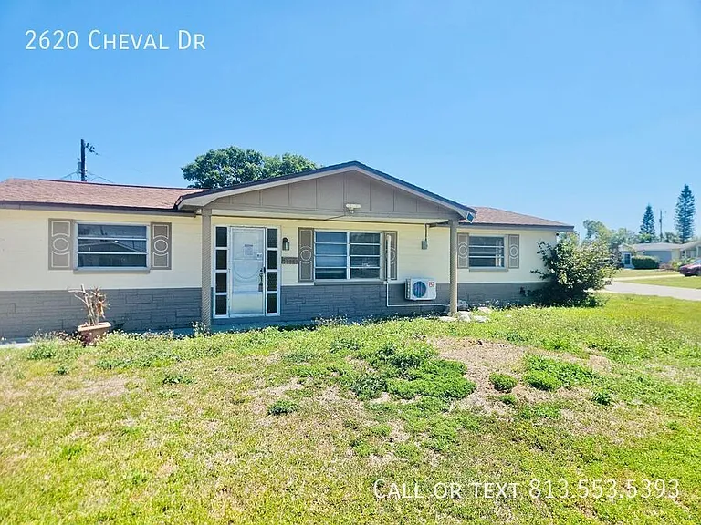 2620 Cheval Dr — Photo 2
