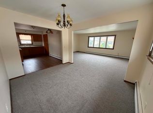 755 8th St Floor 1, Carlstadt, NJ 07072
