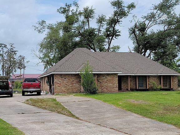 3rd image of 2319 Foster Ln