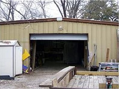 4th image of 210 Holderrieth Blvd