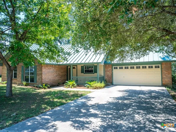 114 Tanglewood Dr, Seguin, TX 78155