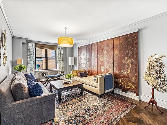 4th image of 12 W 72nd St APT 16EF