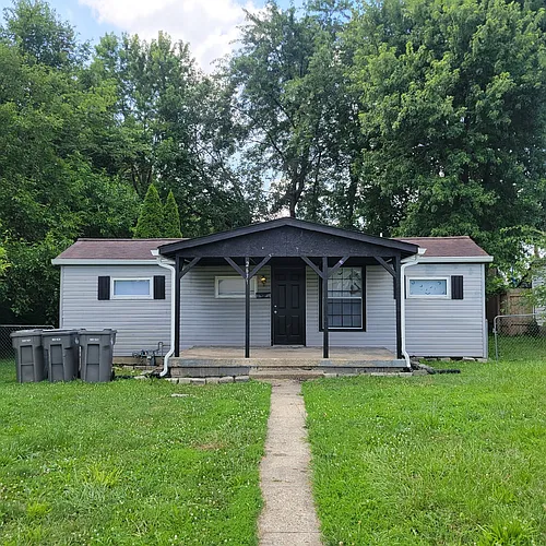 2631 Wade St Photo 1