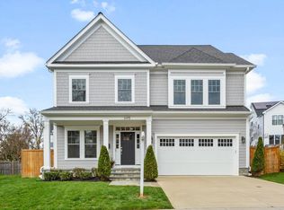 6415 Lone Oak Dr, Bethesda, MD 20817