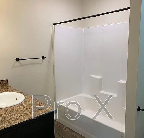612 Easton Dr #B — Photo 12