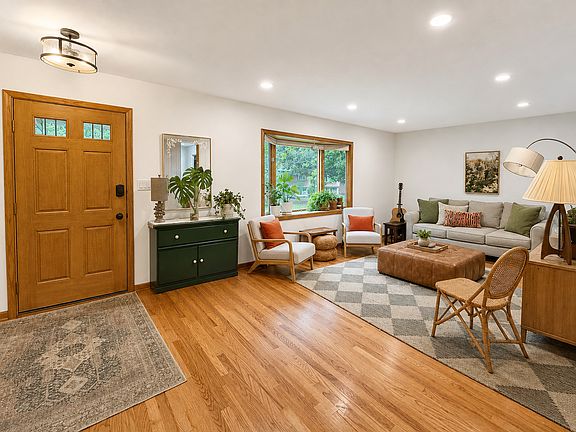2nd image of 127 Forest Ave