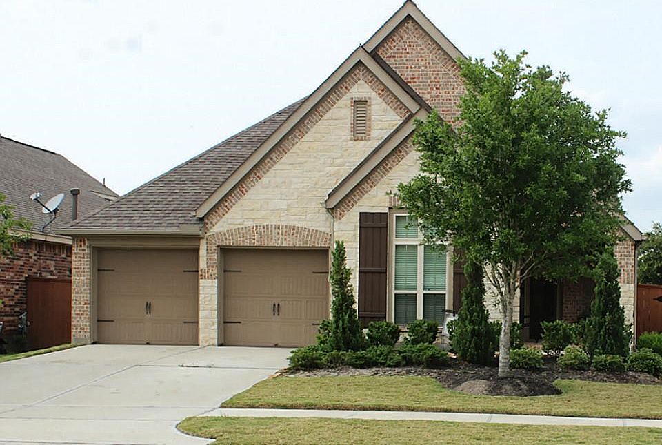 Welcome to 17614 Cleeves Dr.