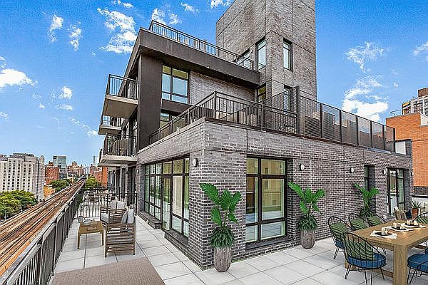 1st image of 1516 Park Ave #9G