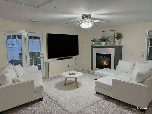 2nd image of 6 Fairview St