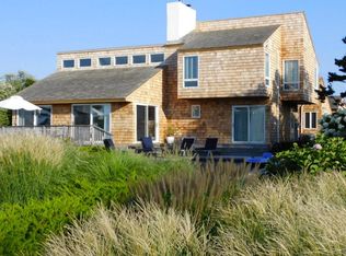 105 Dune Rd, Quogue, NY 11959