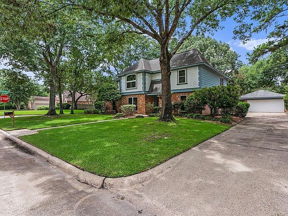 2nd image of 3503 Sycamore Shadows Dr