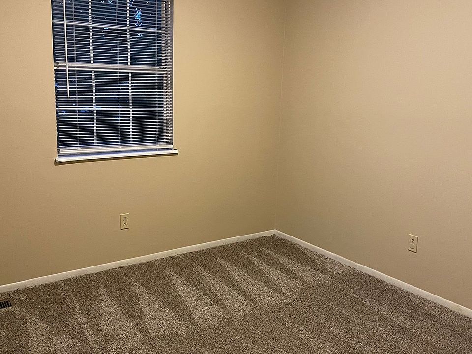 1st image of 2524 Sandbury Blvd