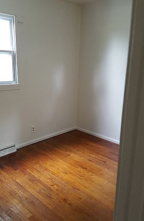 4th image of 317 N Pierpont Ave