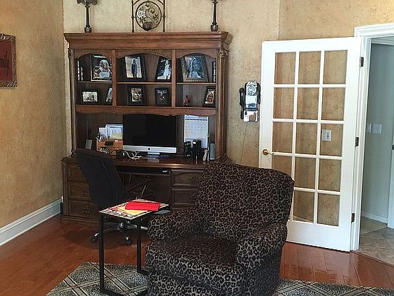 2nd image of 12 Country Club Dr