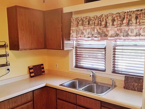 4th image of 2603 S 9th St #2603