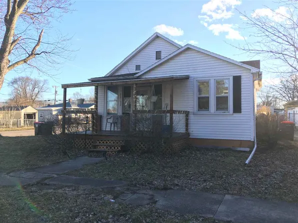 1131 Pekin St, Lincoln, IL 62656