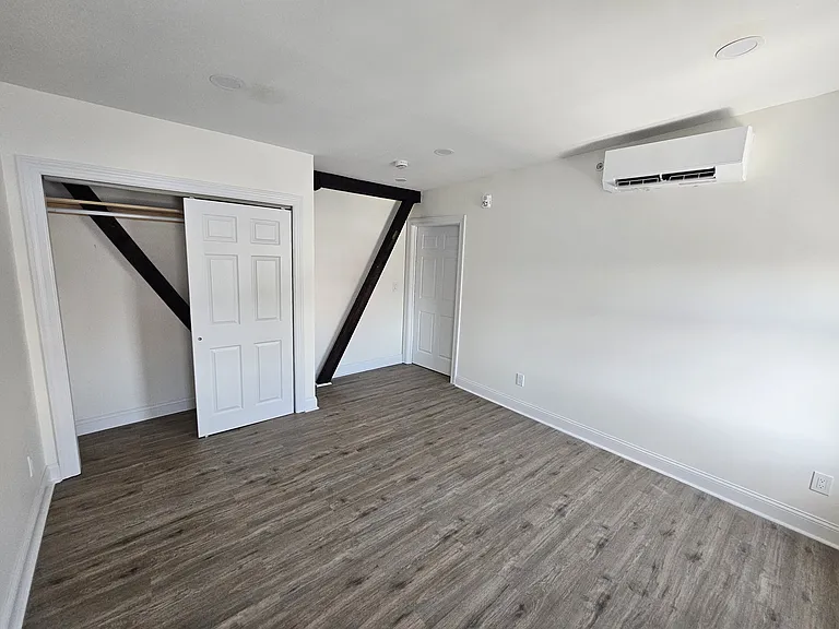 406 Main St #4 — Photo 29