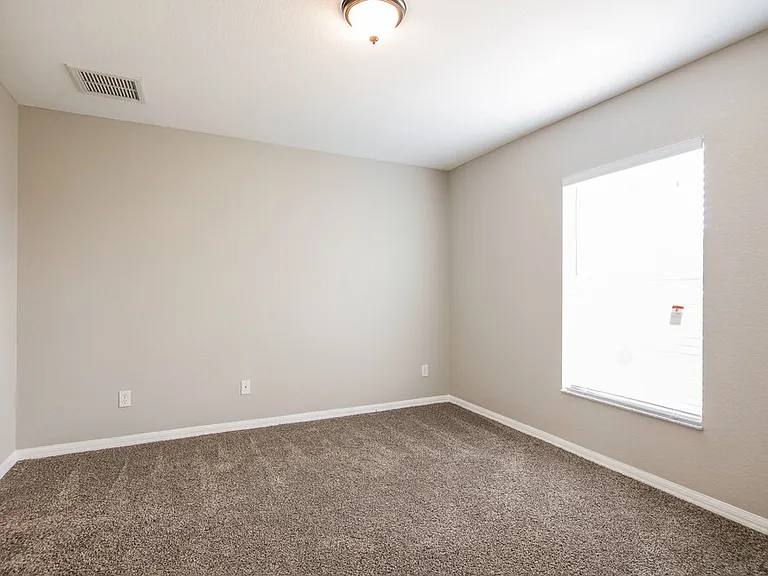 4417 SW 7th Ave — Photo 12