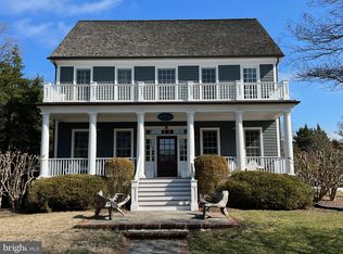 649 Stillwater Rd, Gibson Island, MD 21056