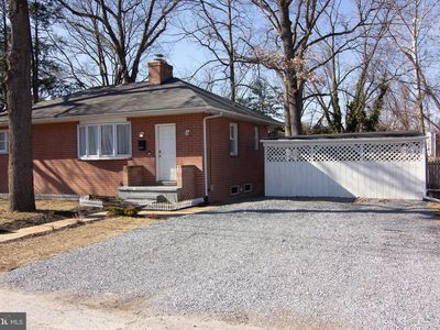 2 Joyce Ln, Glen Burnie, MD, 21061