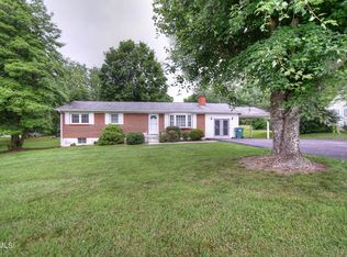 512 Old Airport Rd, Bristol, VA 24201
