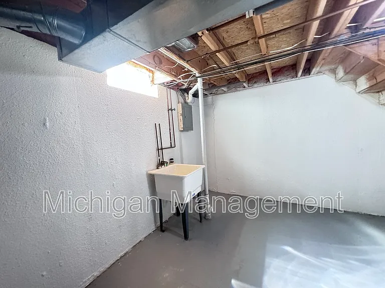 173 Algansee Dr — Photo 50