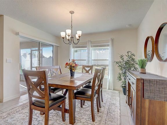 3rd image of 308 Fairways View Dr